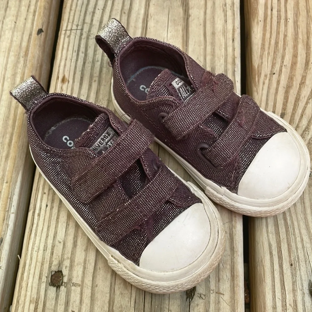 Converse Chuck Taylor All Star 2V Ox Fairy Dust Purple Toddler Sneakers Size 4